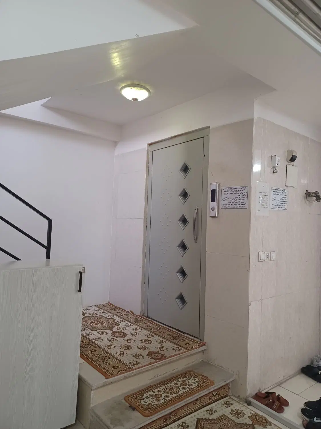 کارشناسان میدان منظریه۱۱۵ متررو به چشم اندازساحلی