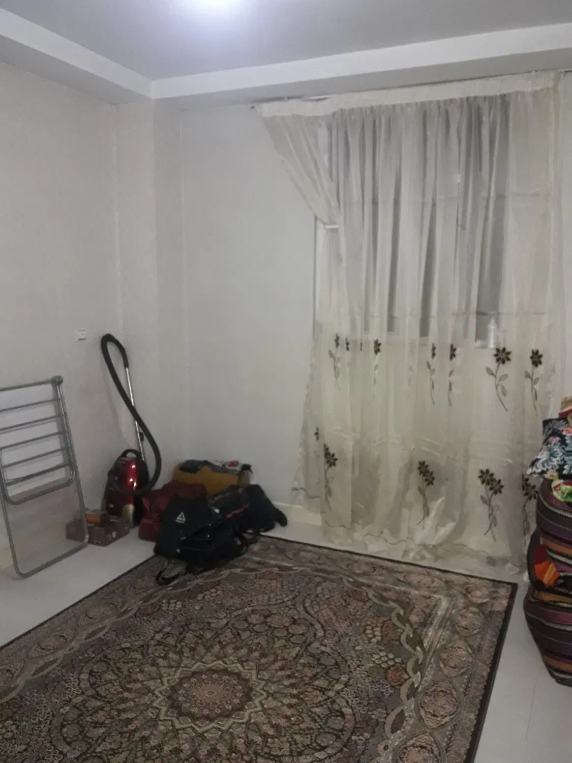 واحد ۶۴ متری پارکینگ - اسانسور -انباری
