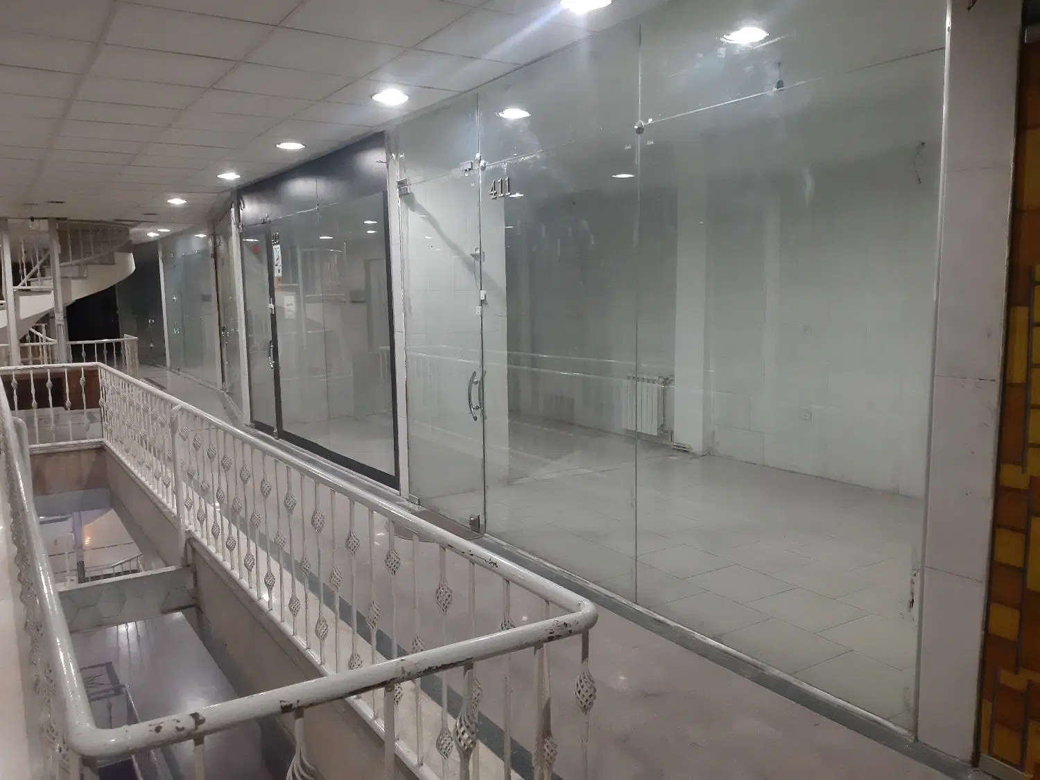 واحد اداری و مغازه موقعیت اداری