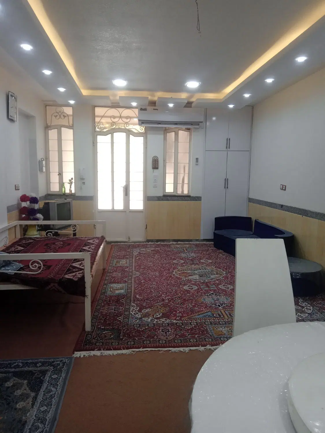 اجاره طبقه همکف ورودی مجزا۱۲۰ متری میدون سرتل