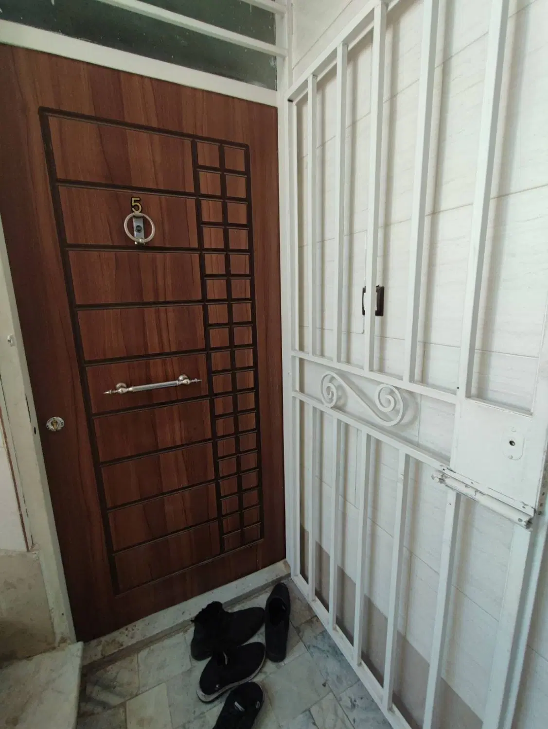 شرقی های شاهین ویلا _تاپ لوکیشن سند تک برگ