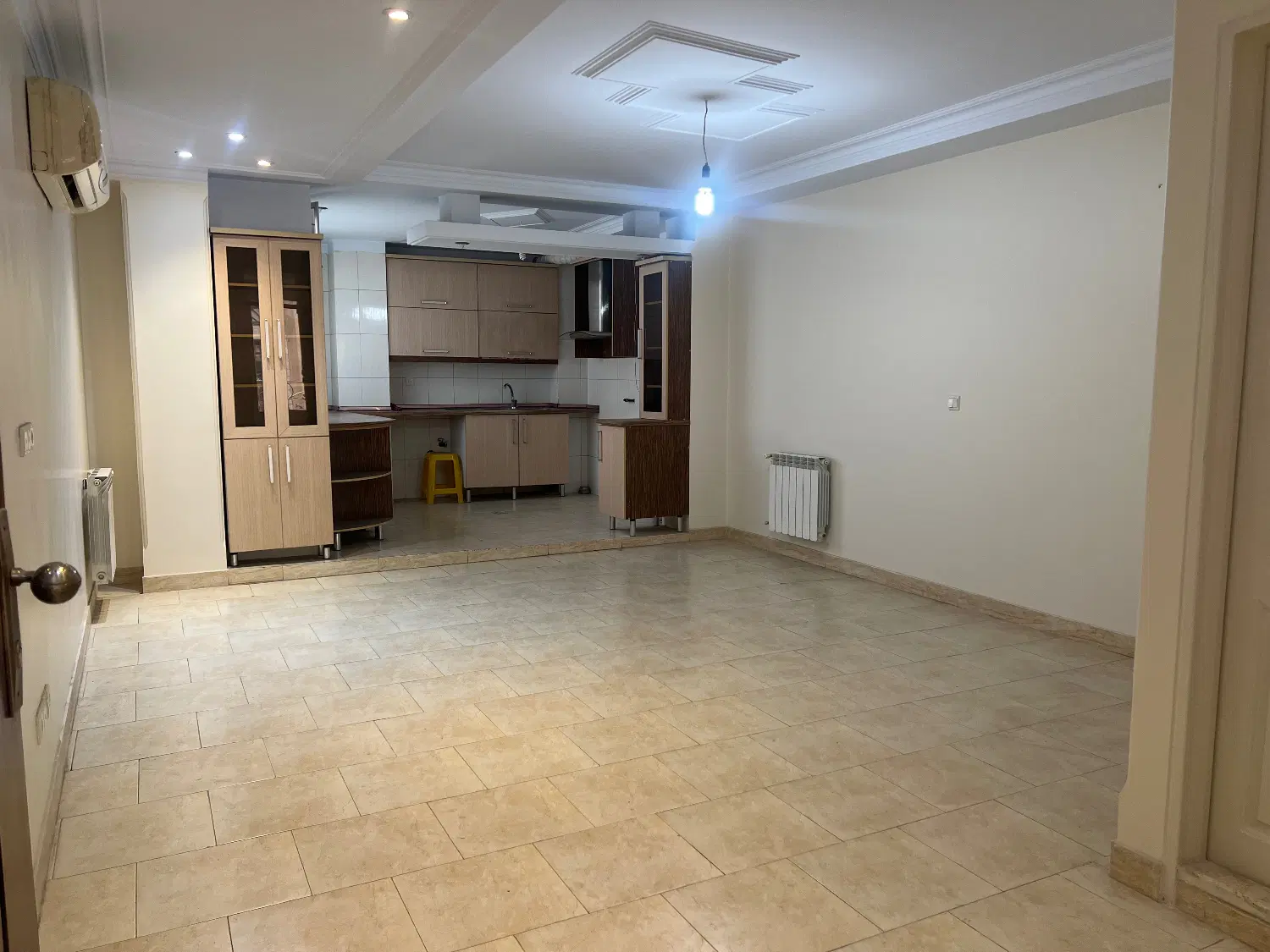 جنب مترو رودکی۶۰متری با (پارکینگ)