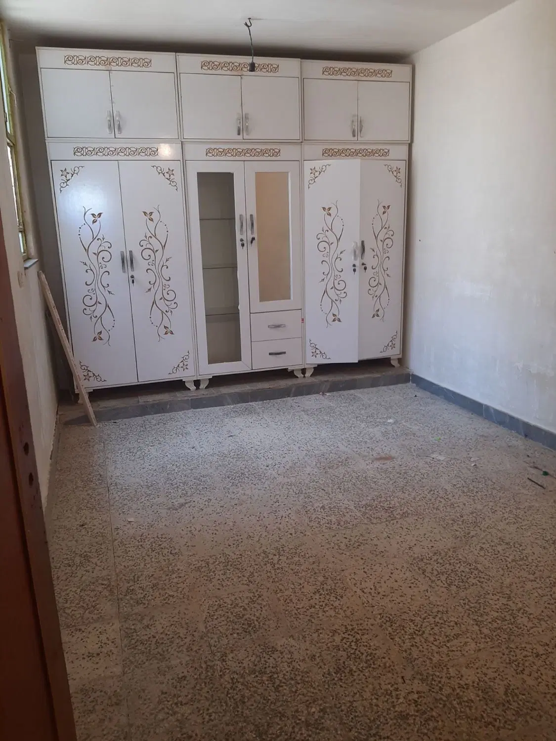اجاره و رهن خانه طبقه بالا