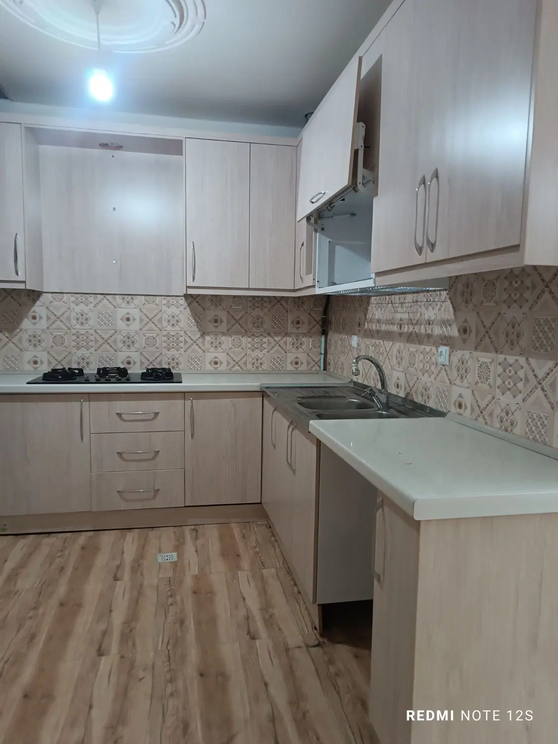 طبقه دوم رهن کامل خیابان جهرم بدونه موجر