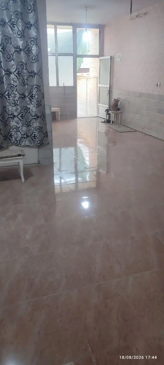 خانه 130متری 100متر بنا همکف