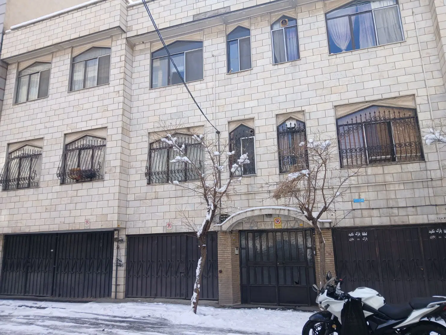 نیاوران مژده ۳۰۰متر کلنگی دوبلکس
