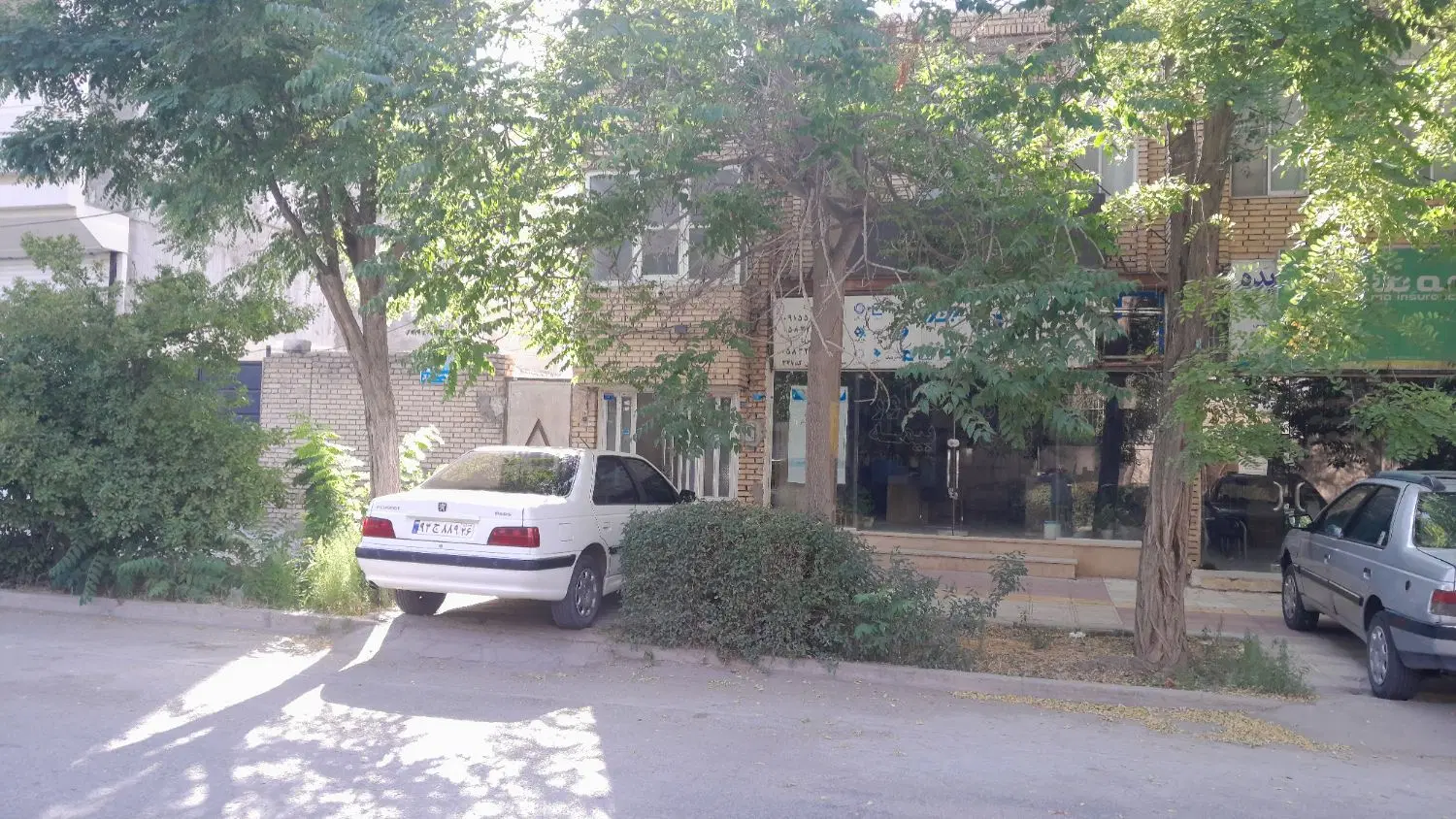 دو طبقه دو واحد با تجاری خ مهر (بازرگان)