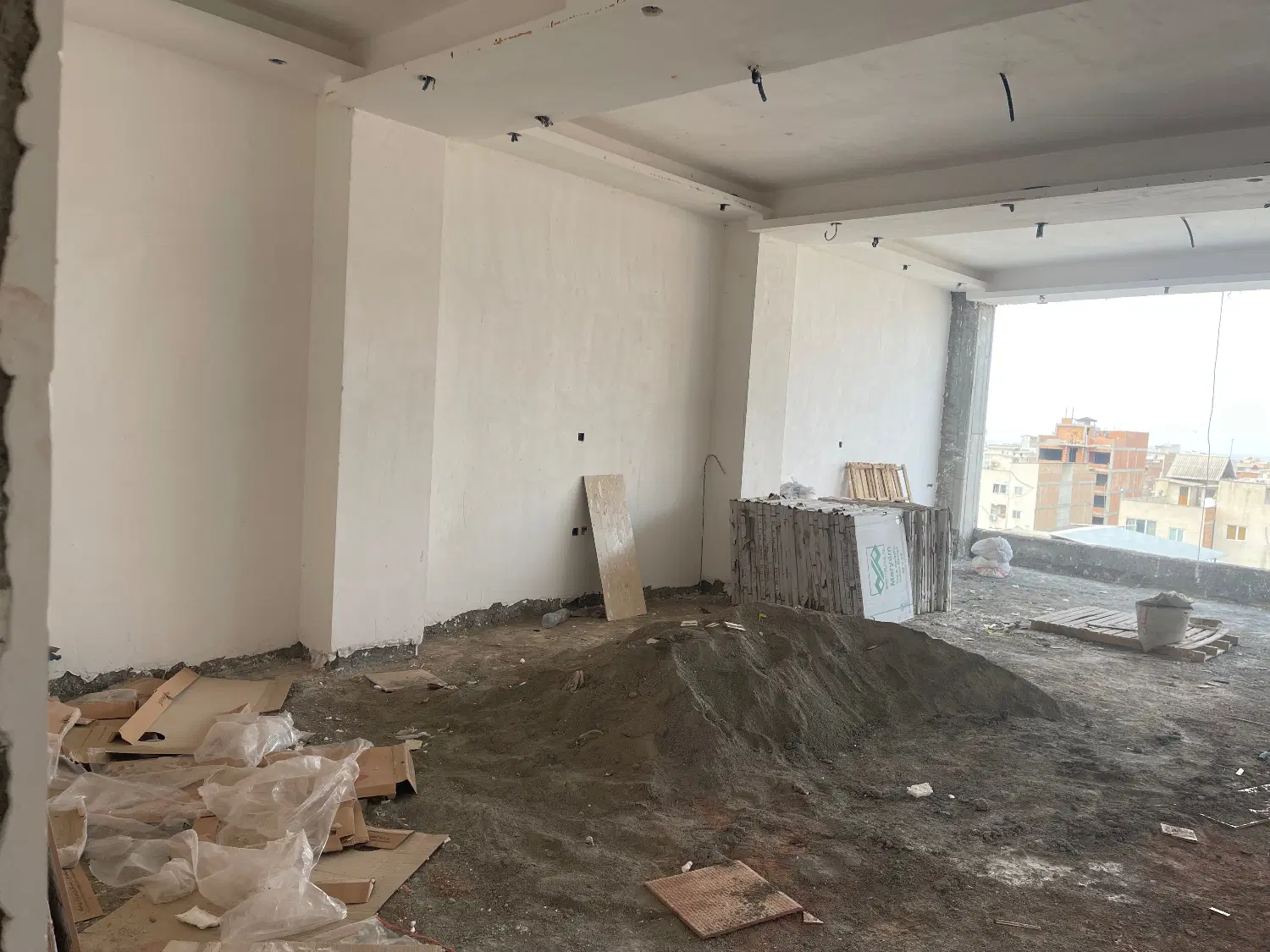 اپارتمان ۱۴۵ متر سه خواب بر اصلی کاشانی