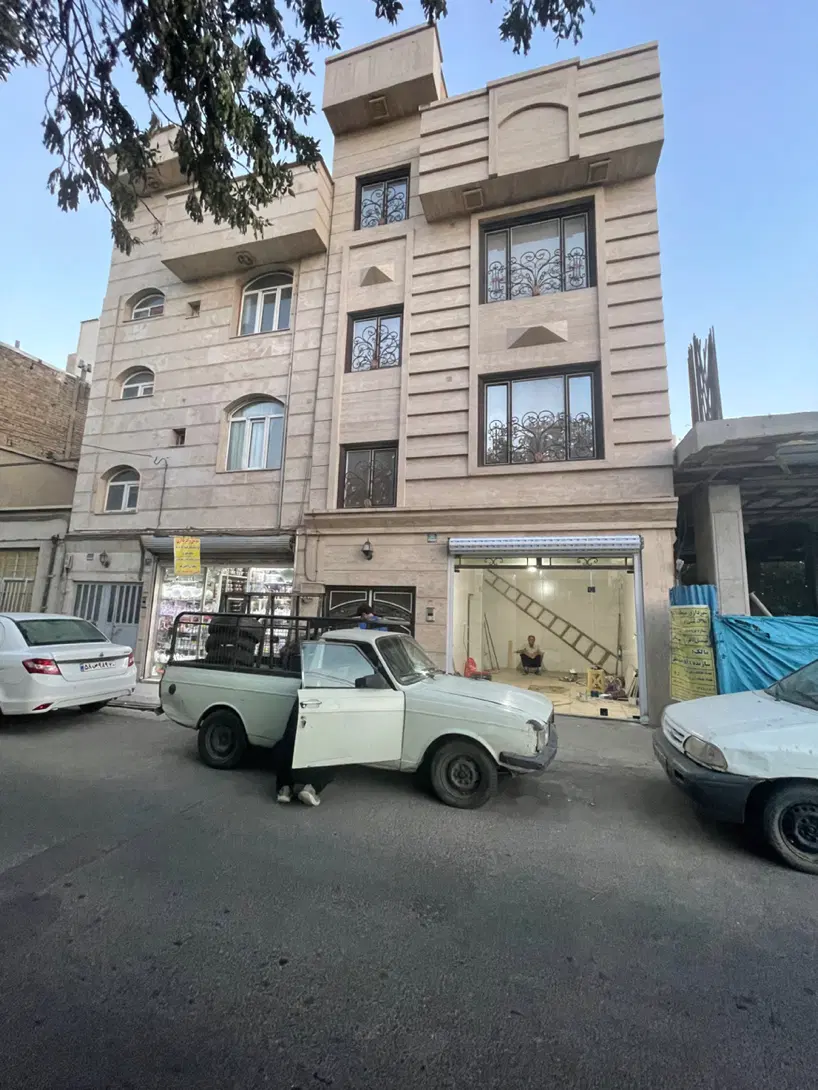 ۱۷ متر مغازه یافت آباد شمالی