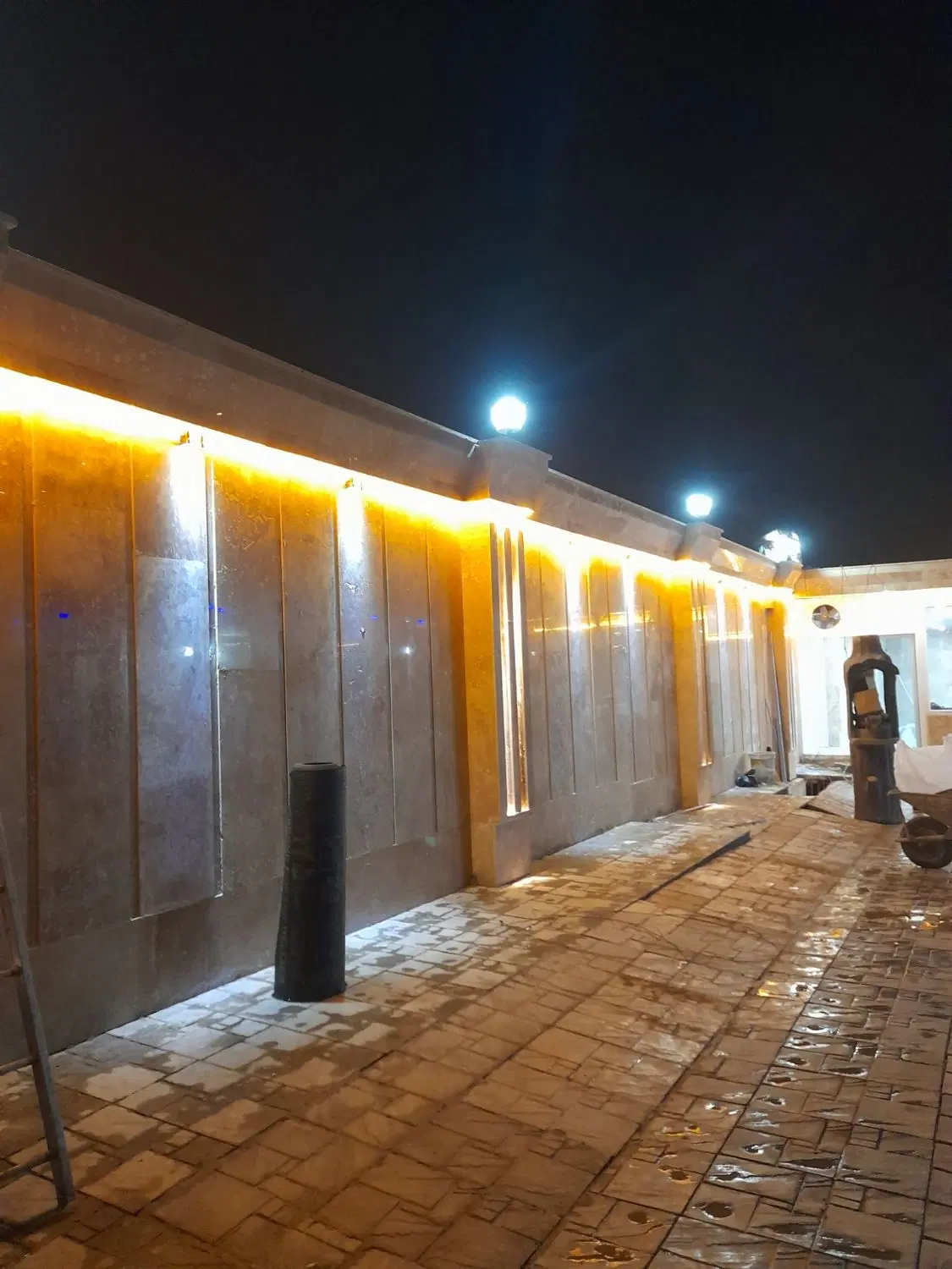 باغ دارای استخر ، دستگاه تصفیه آب هم داریم