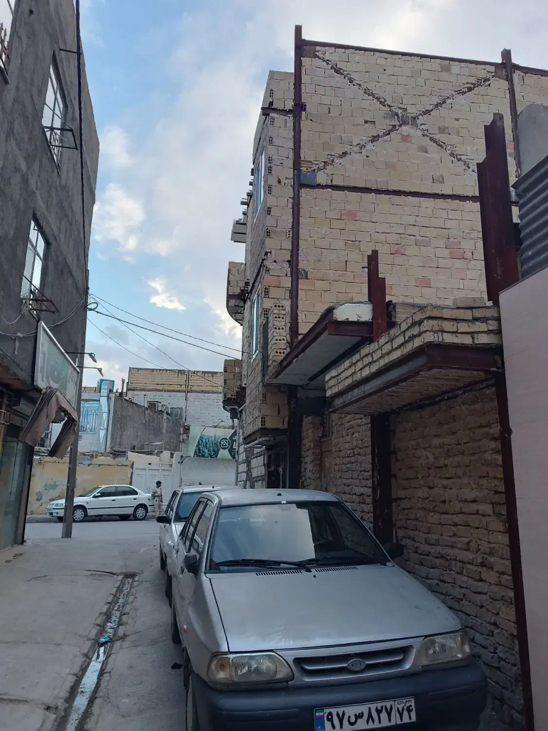 ملک 65متری جهت ساخت