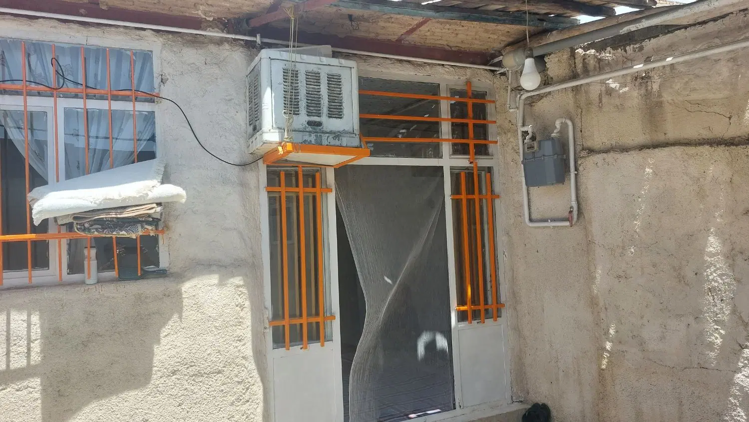 فروش منزل مسکونی به متراژ۹۰متر