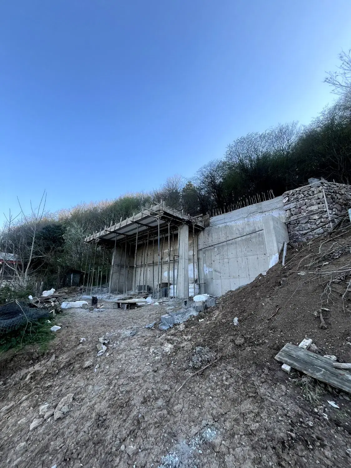 زمین استثنایی ۳۲۰ متر مسکونی سند تک برگ
