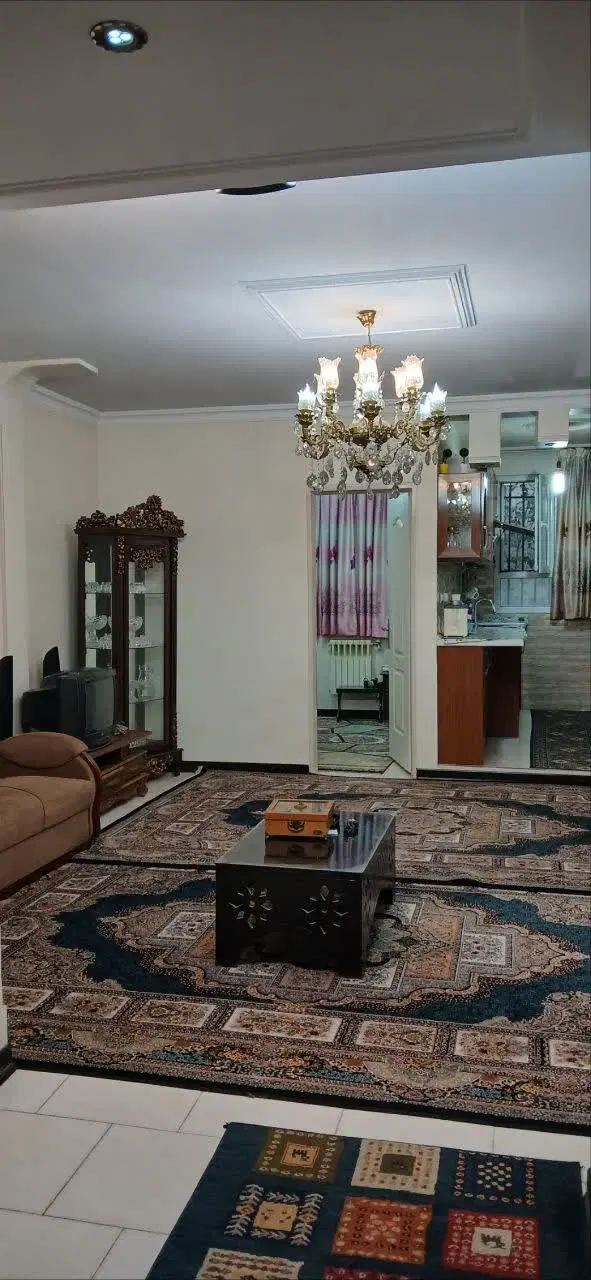اپارتمان خوش نقشه در تهران درمنطقه ده  خیابان جی