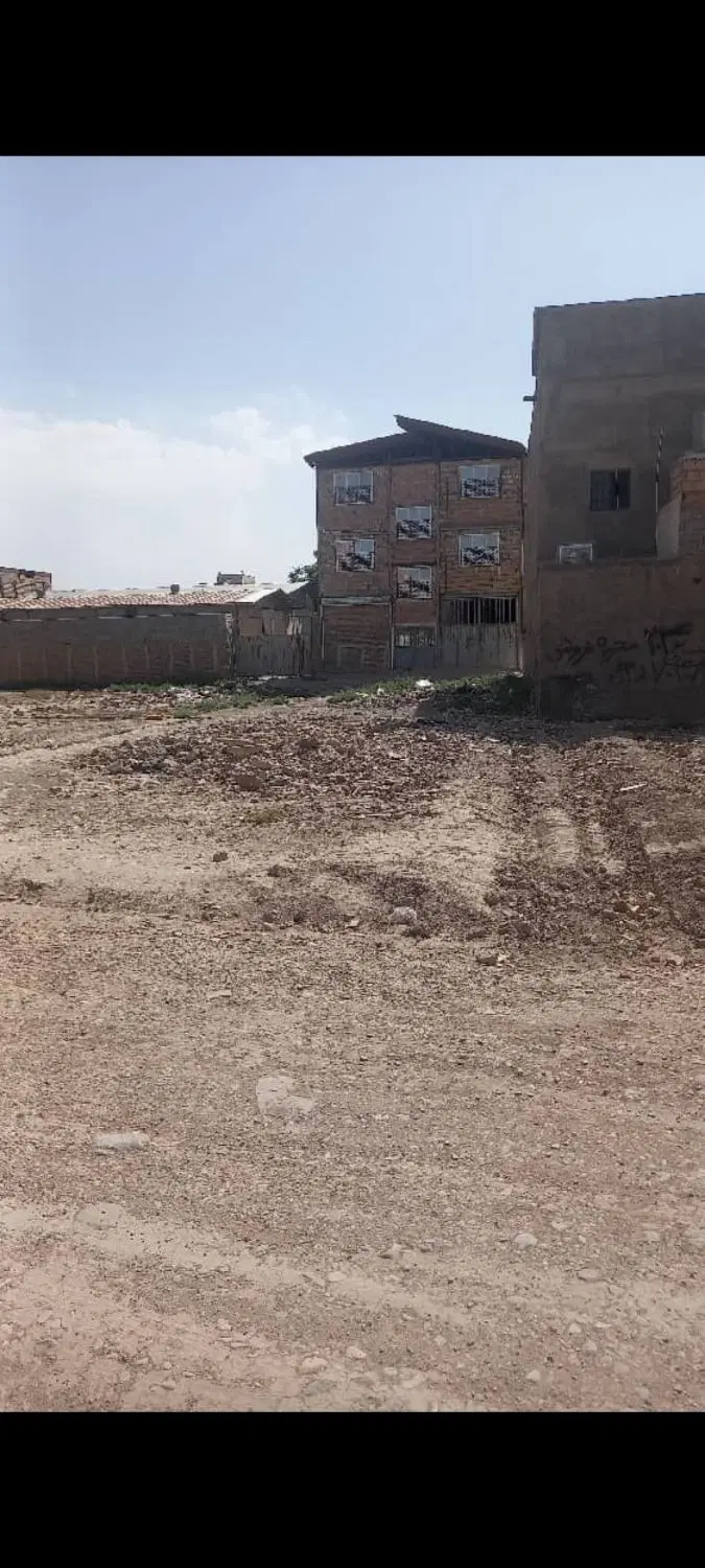 زمین فرون آباد