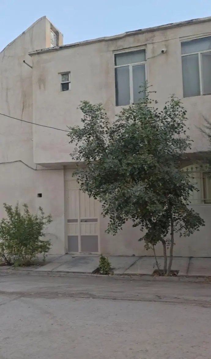 خانه دو طبقه ویلایی
