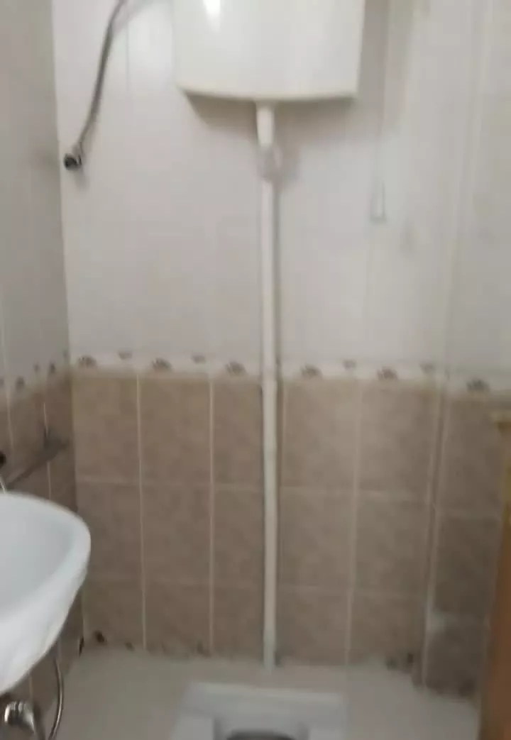 ۹۵ متری دوخواب پارکینگ دار حیاط اختصاصی همکف