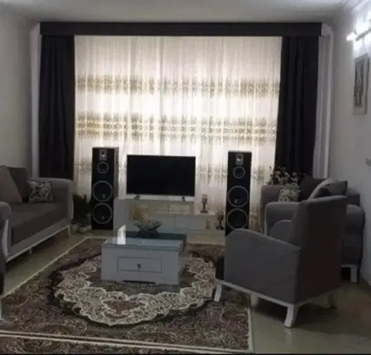 هم خونه میخوام بی حاشیه