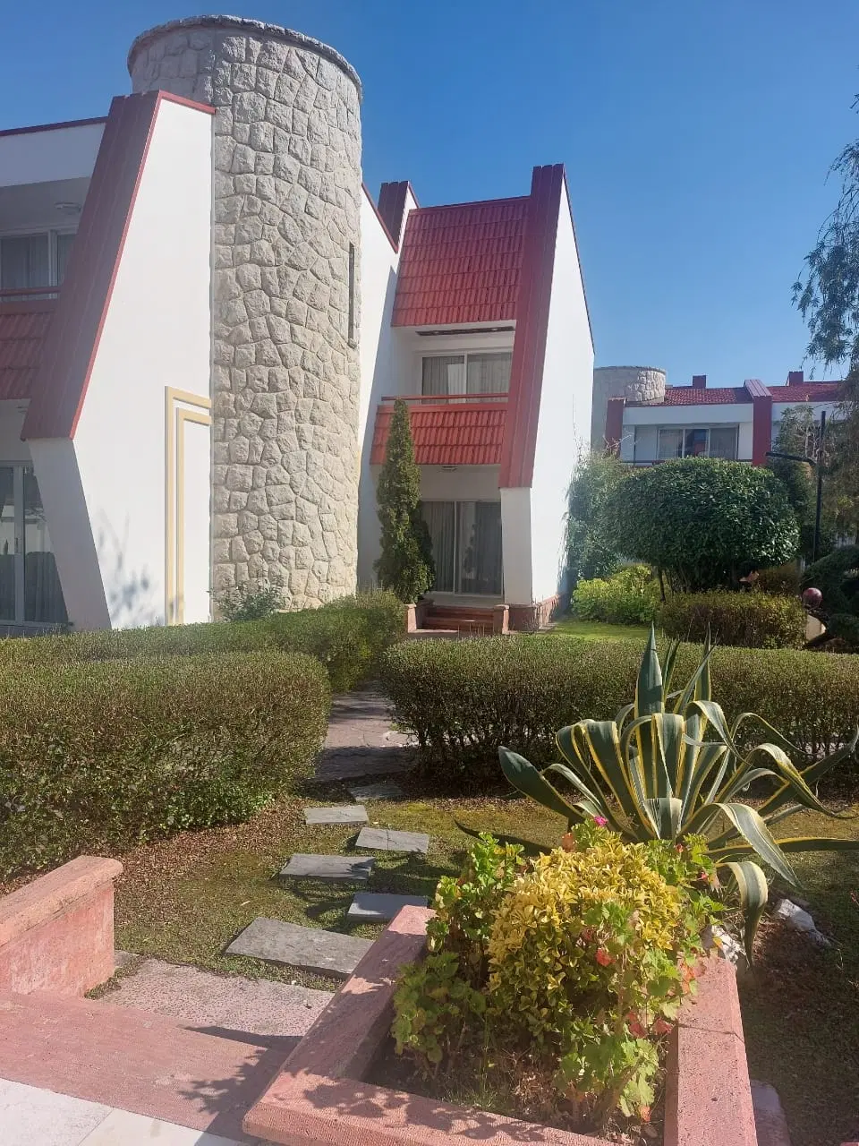 ویلای دوبلکس در هتل نارنجستان