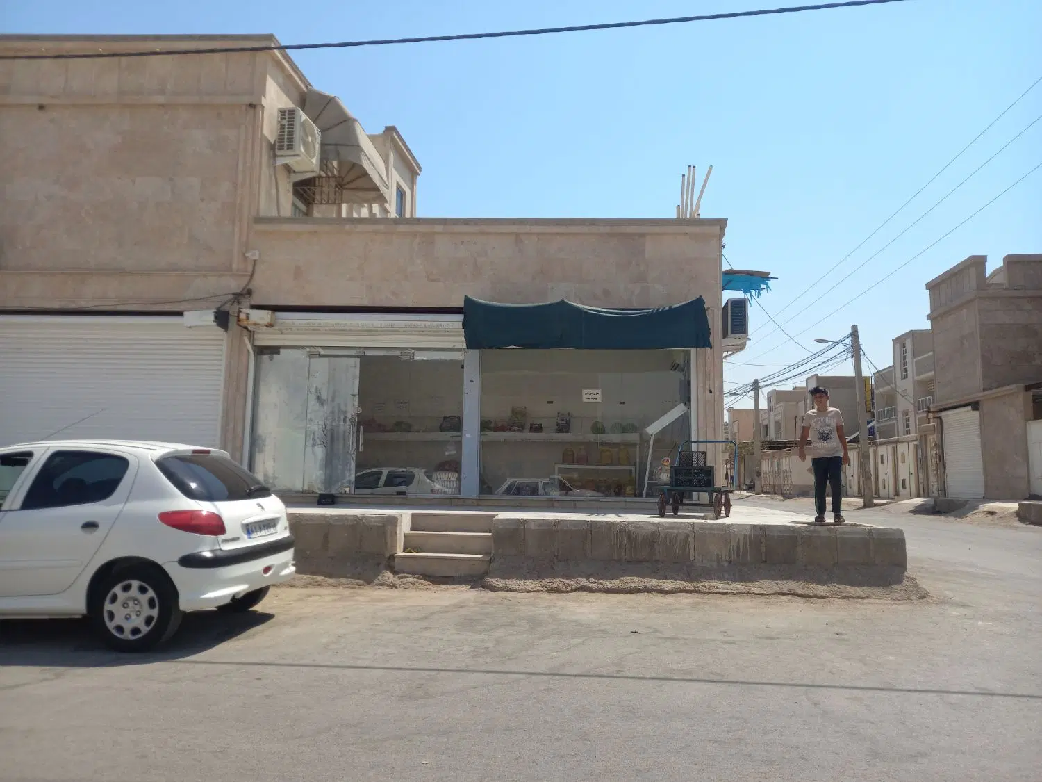 مغازه ۲۴ متر