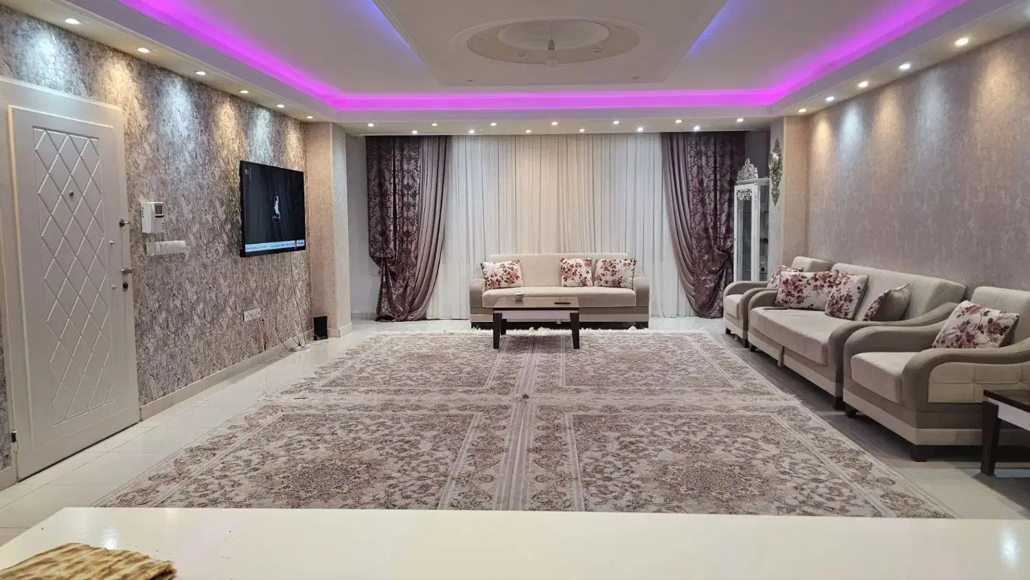 فروش آپارتمان تک واحدی 131 متری
