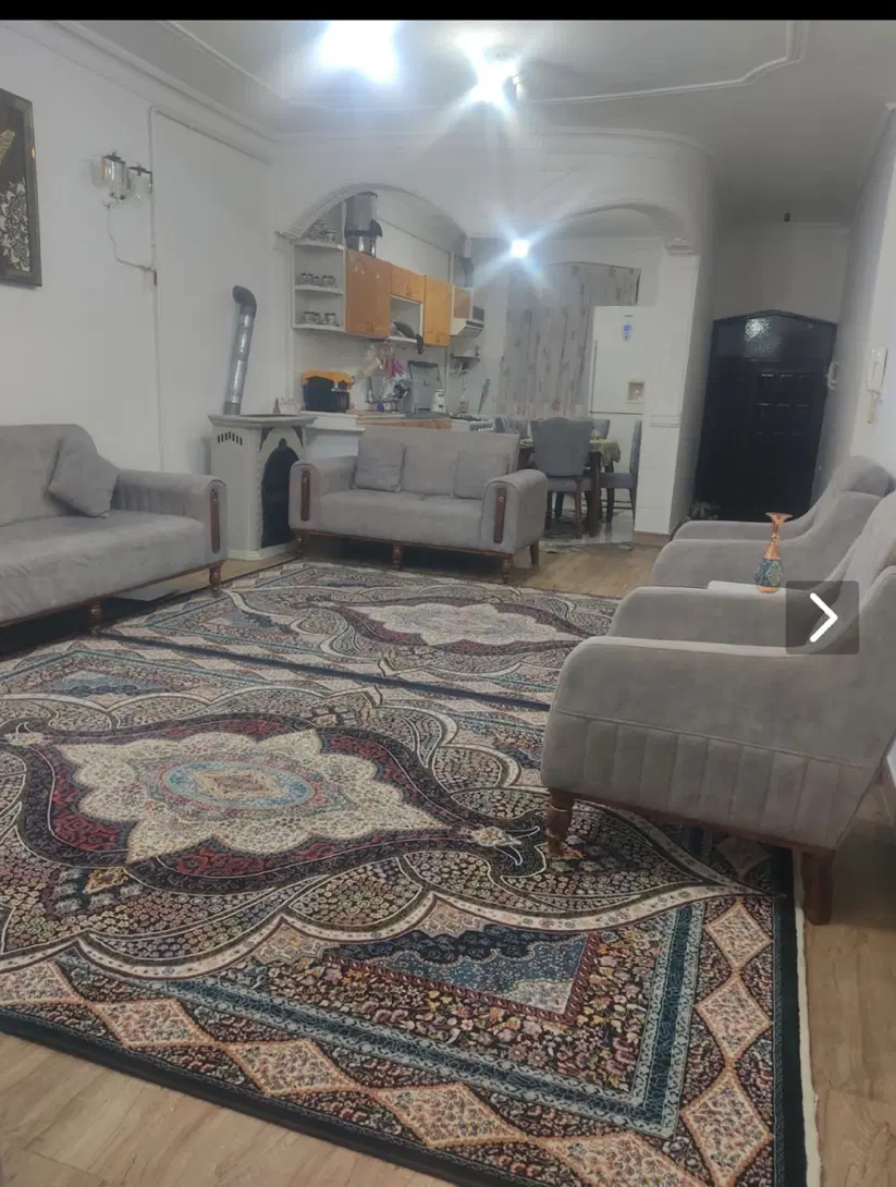 فروش خونه ویلایی ب‌همراه سوییت و پارکینک