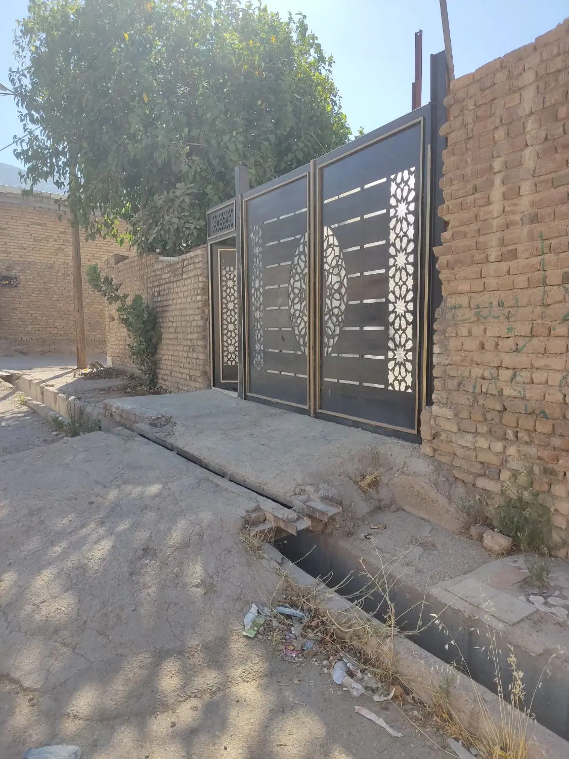 خانه 320متری قلعه سنگی