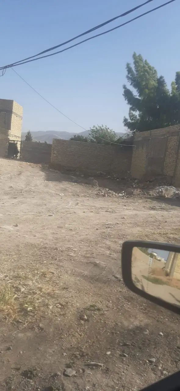 زمین ۱۴۸متری کرونی