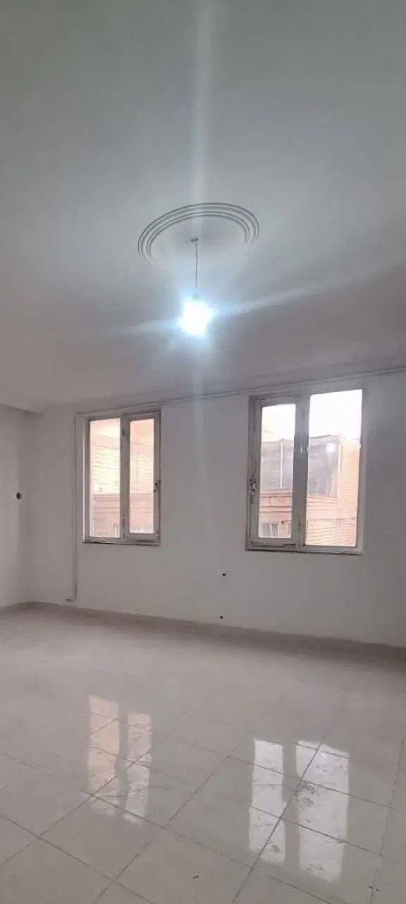 آپارتمان ۷۵ متری صدرا