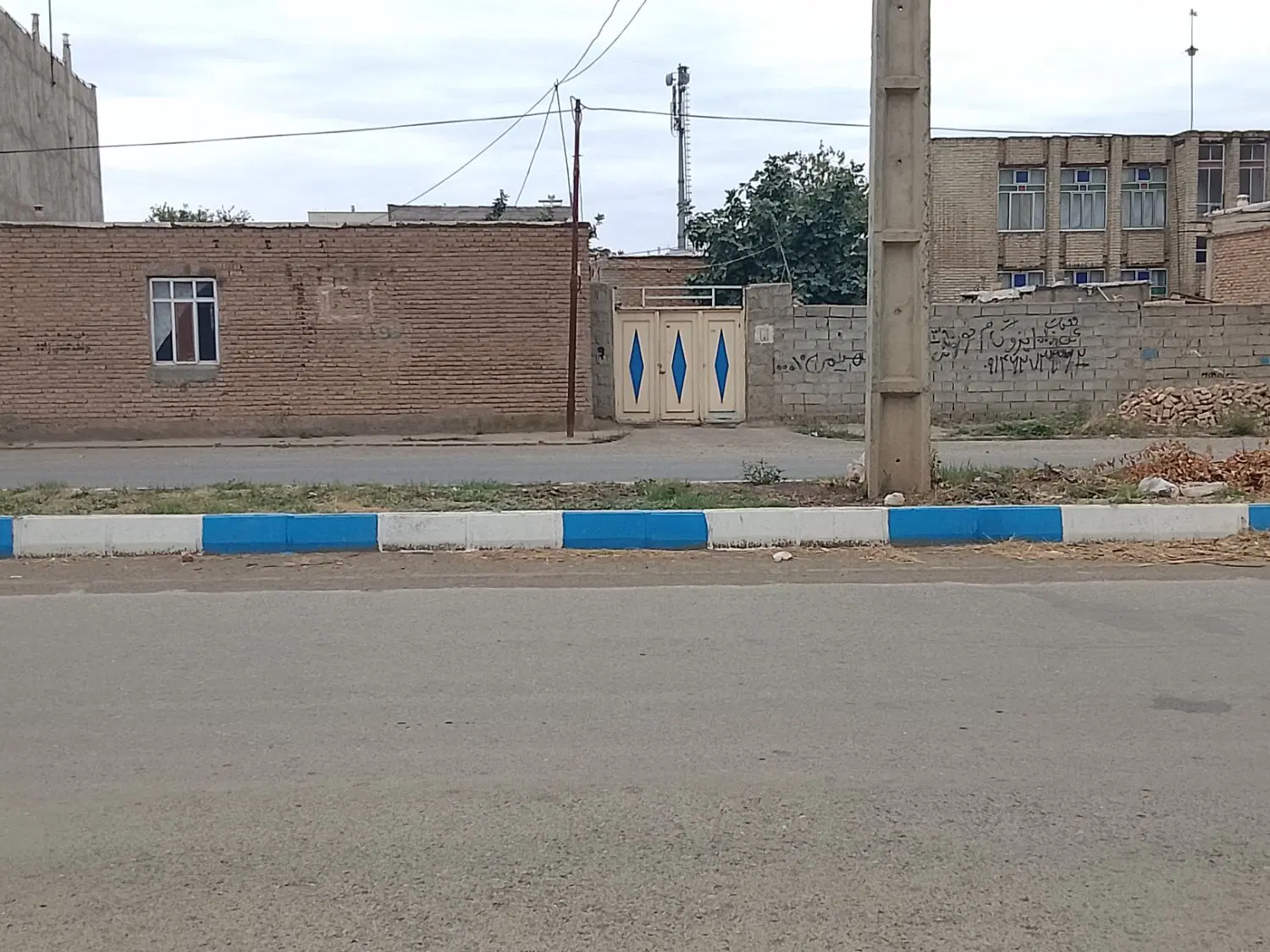 زمین بزرگ تجارمسکونی خیابان امام خمینی