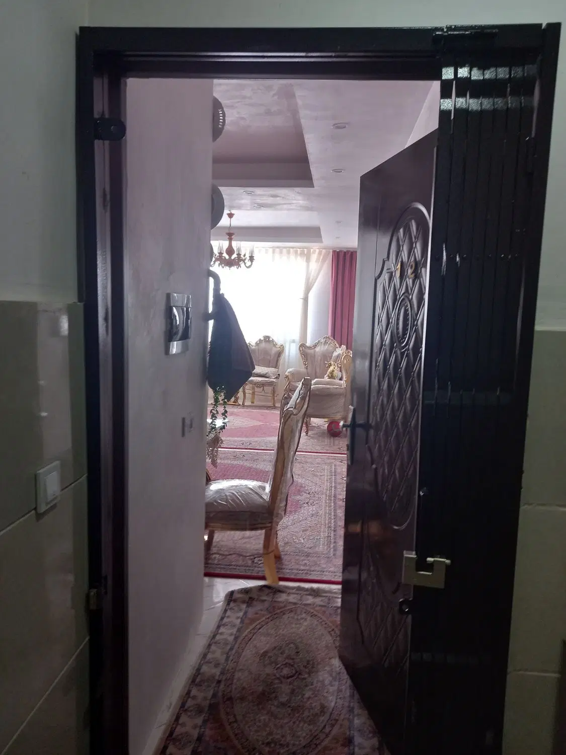 آپارتمان ۸۸ متری بحر  دوازده متر تراس بزرگ