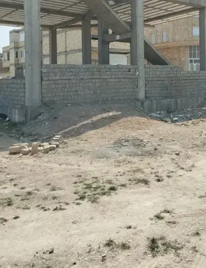 زمین 82 متر