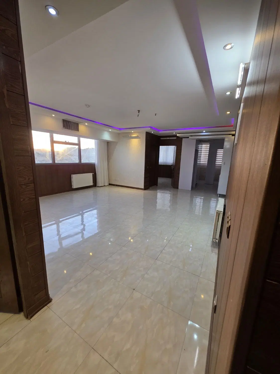 آپارتمان ۹۰ متری تاپ لوکشین با سند تک برگ سبز