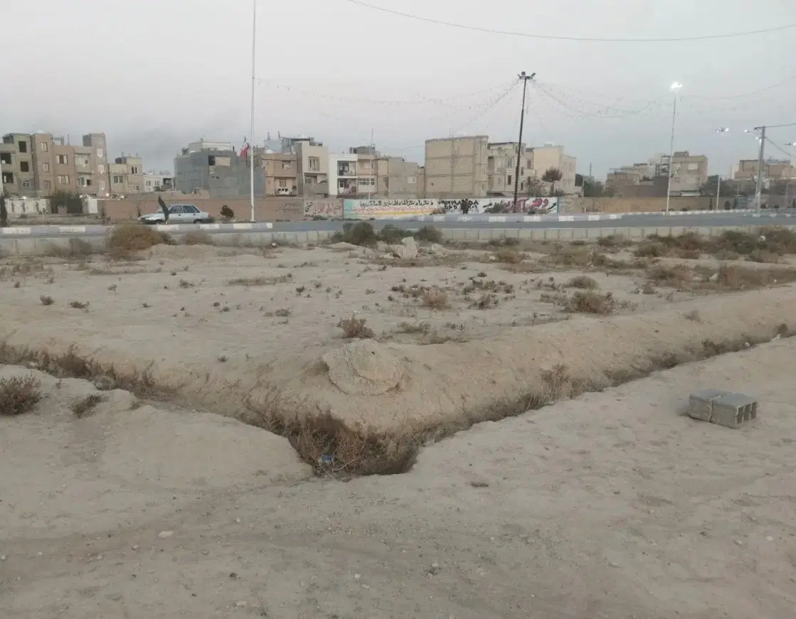 زمین آدران