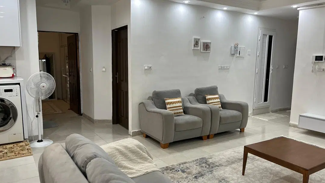 فروش آپارتمان 2خواب_95متری_وام دار_بهمنی دوواس)