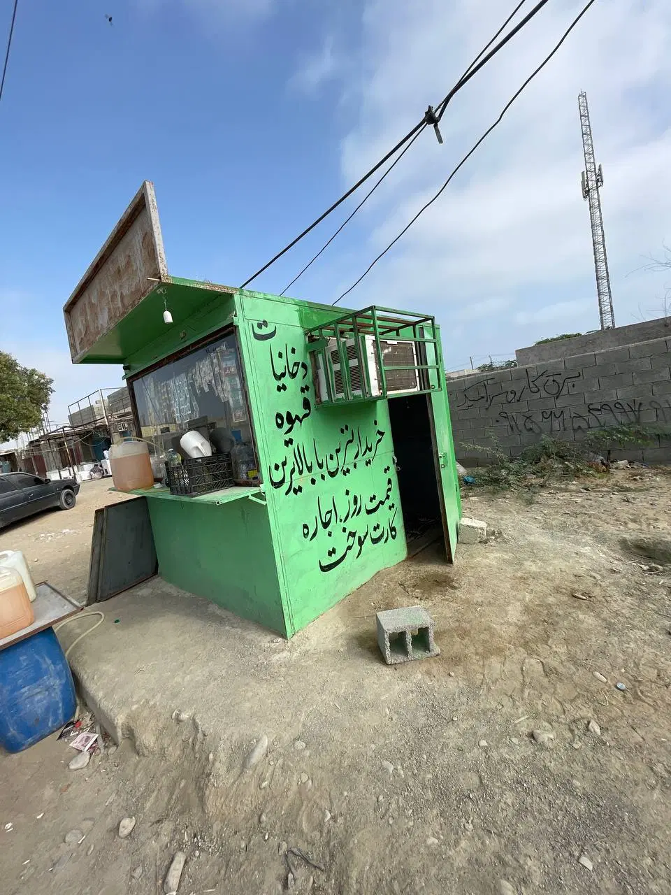 فروش دکه ۳در ۲ سر خیابان اصلی کمب