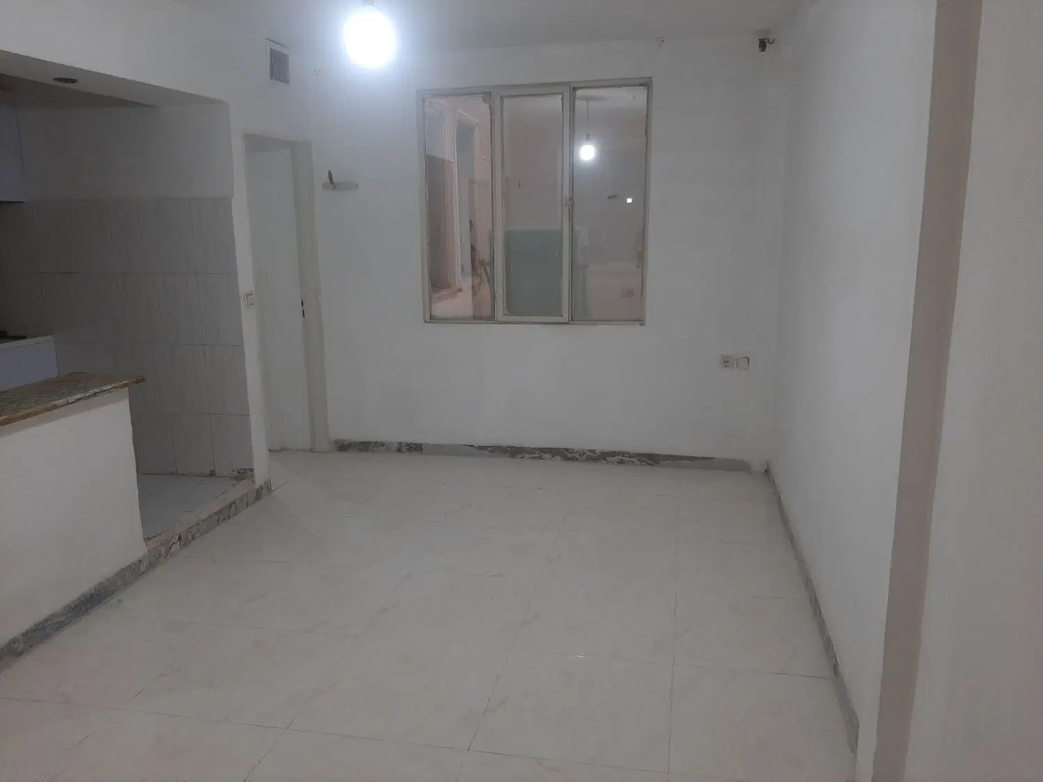 آپارتمان دو خوابه دکتر حسابی