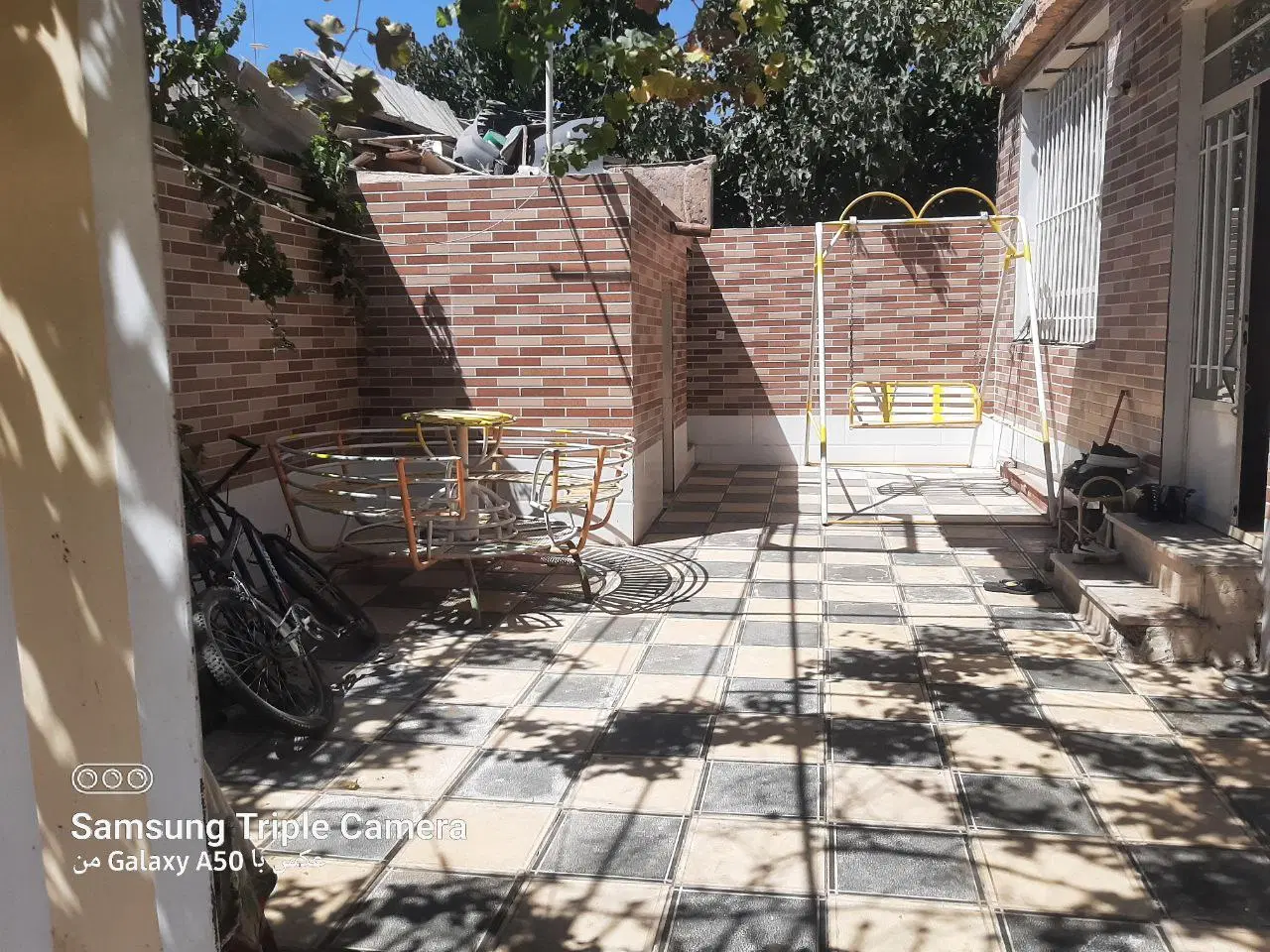 منزل ویلایی واقع دربعثت ۳۱