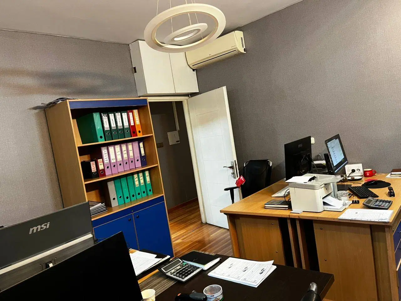 ۱۰۶ متر سند اداری