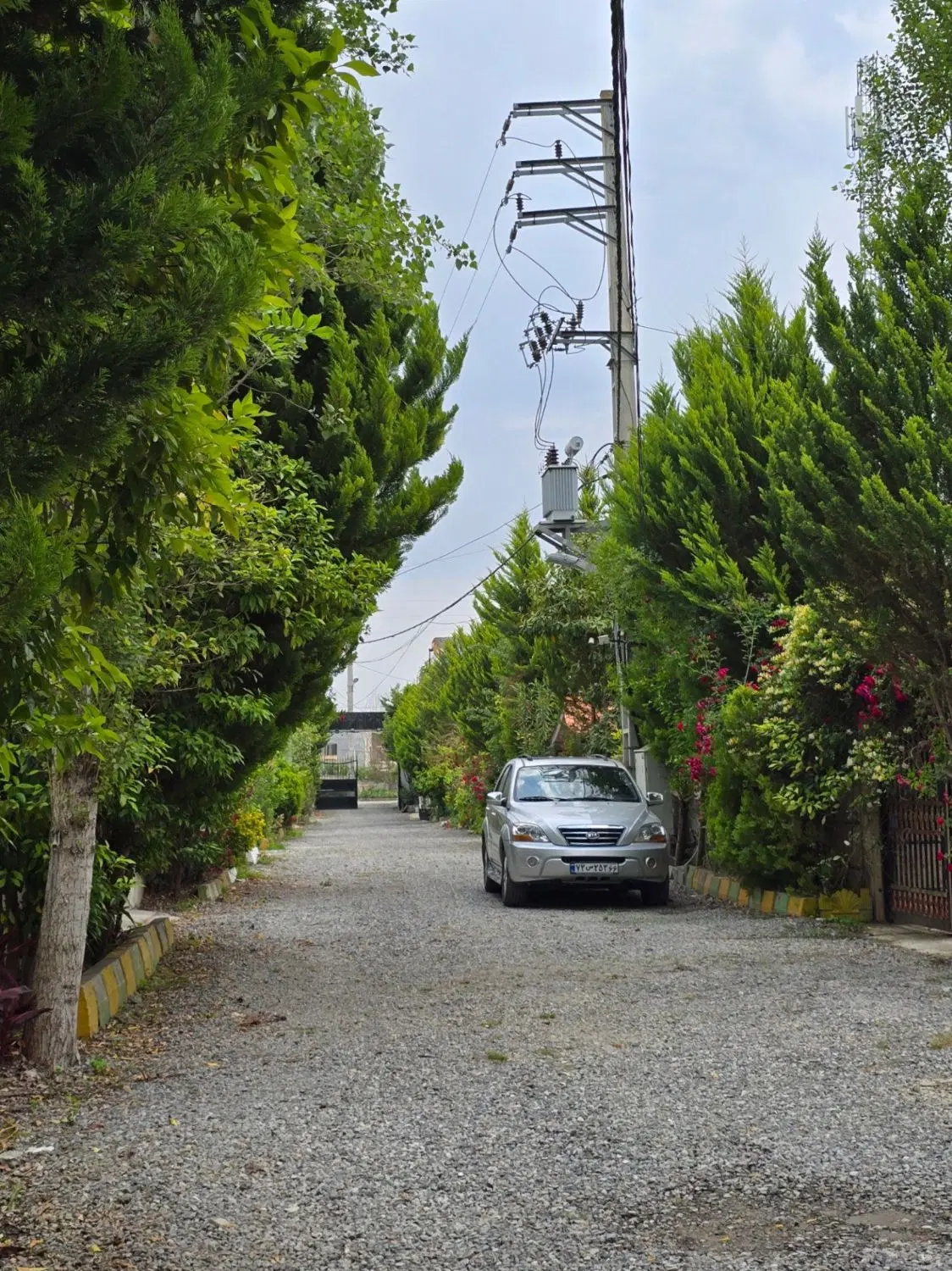 زمین مسکونی ۲۴۰ متر