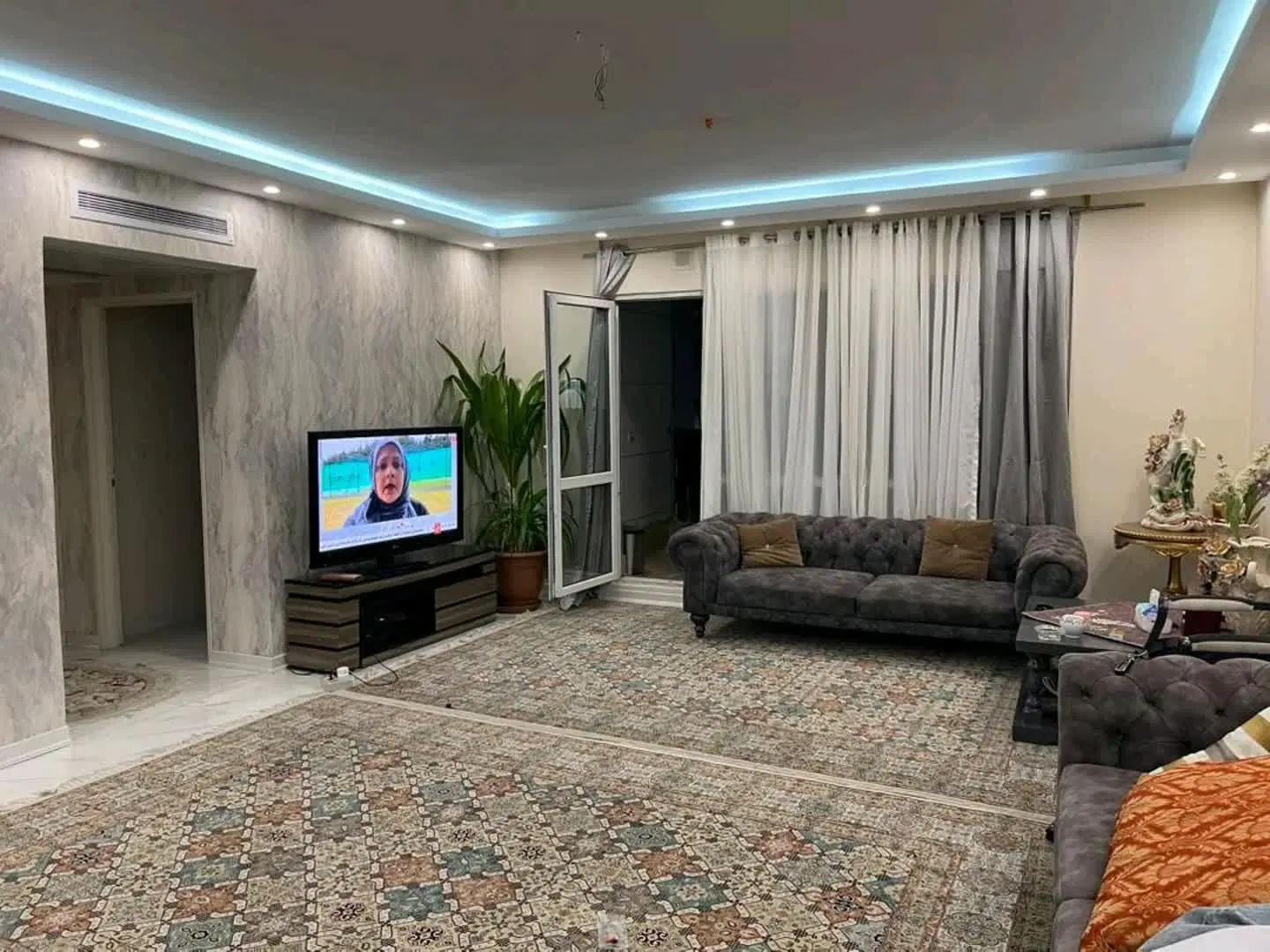 فروش آپارتمان ۹۷ متری برج افق