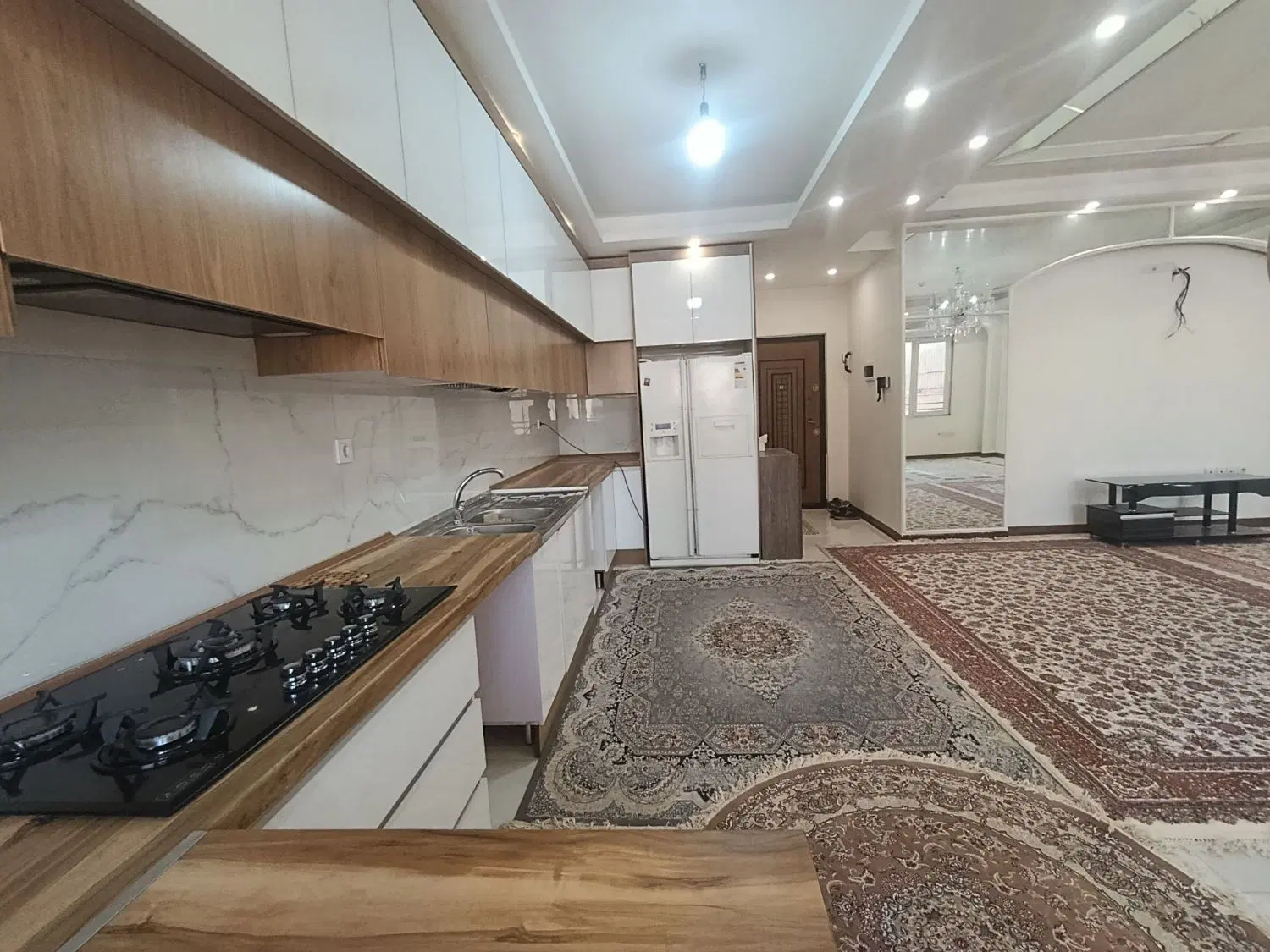 اپارتمان ۹۶ متری دولت اباد ((صفائیه))