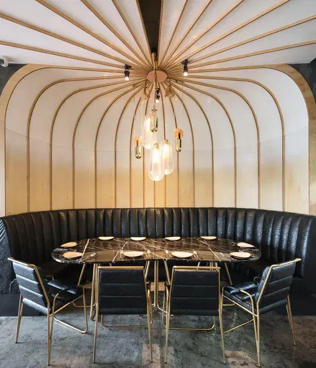 شریعتی تجریش مغازه۱۱۰متر بر۸سقف۶ تابلوخور اجاره