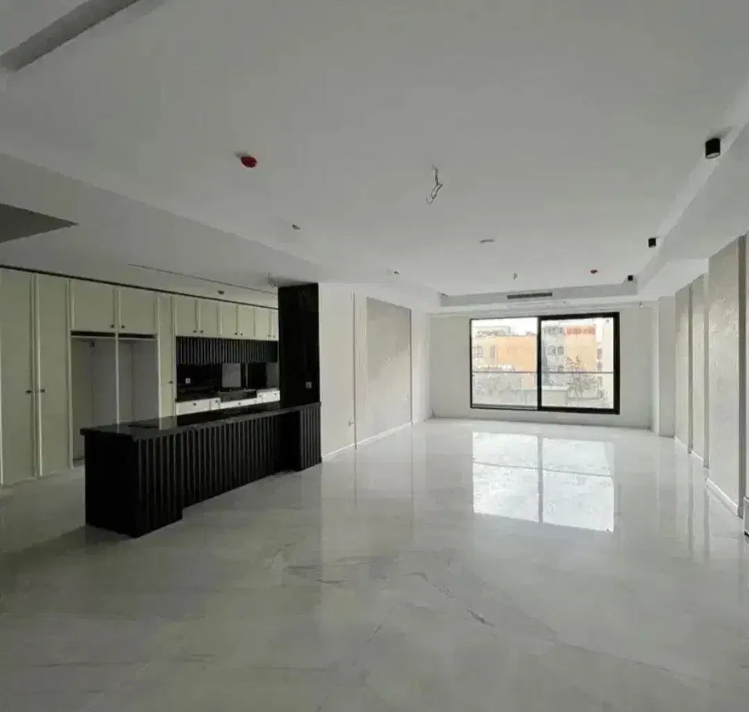آپارتمان دوخوابه 130 متری تاپ لوکیشن فاز یک