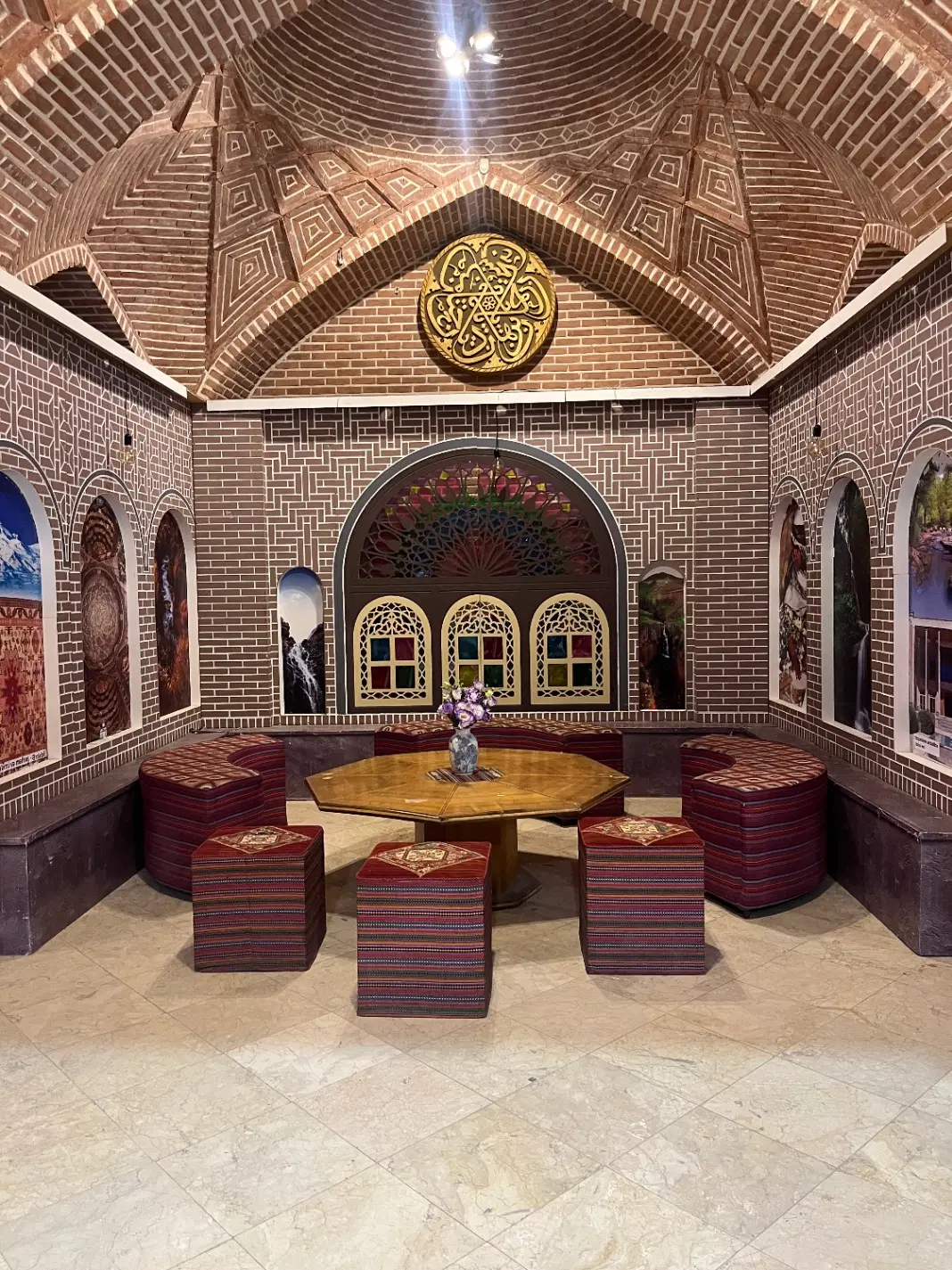 خانه،پانسیون ،خابگاه یا بهارخواب
