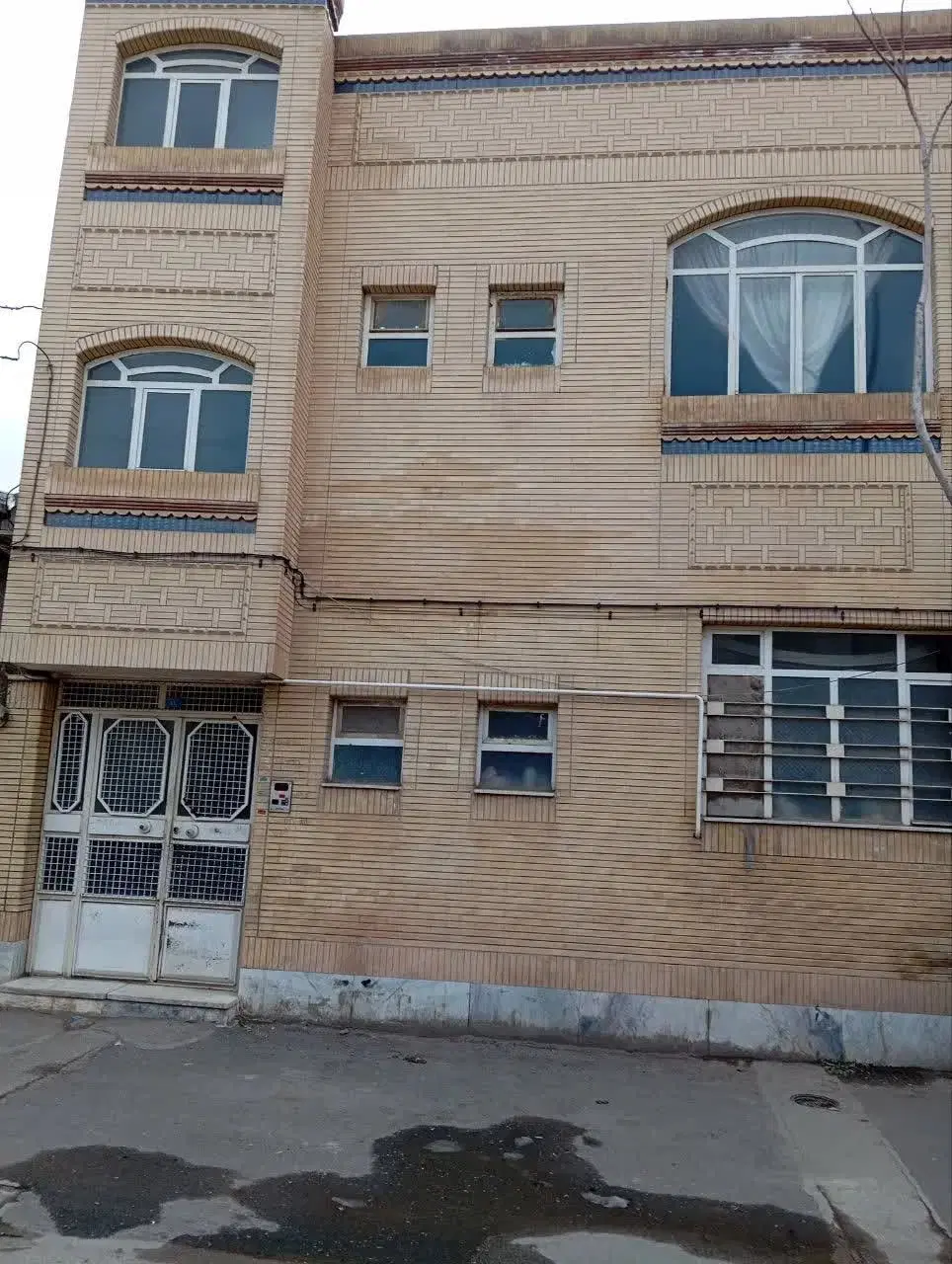 فروش فوری ویلایی 2 طبقه