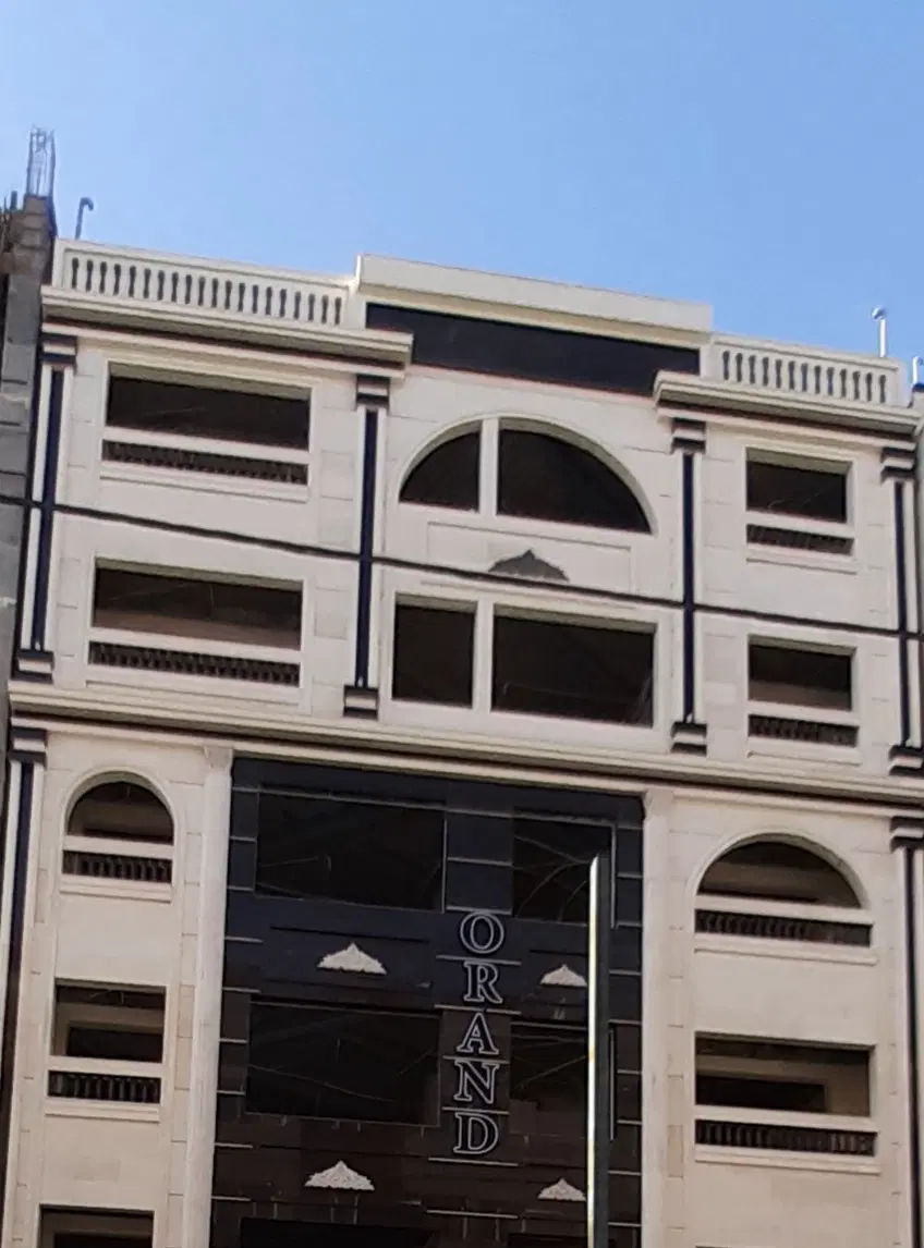 فروش آپارتمان ۸۵ رفیعی ۴ تحویل ۳۰ شهریور ۱۴۰۵