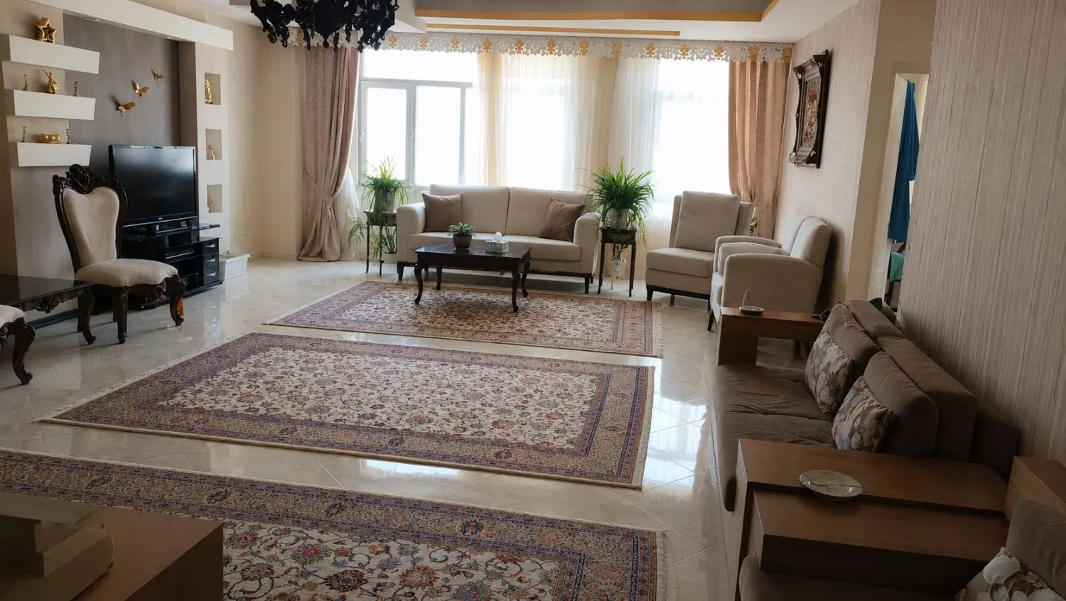 ۹۰ متر _ فول امکانات _ دو کله _ شیک و تمیز