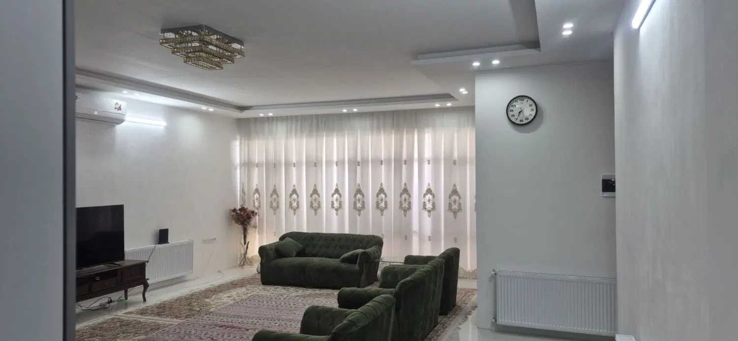 اپارتمان  ۱۳۰ متری سند دار میرزا کوچک خوان