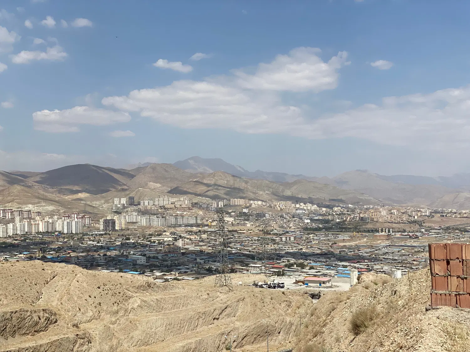 شخصی ساز ۸۰متری ۹۰درصد کار محله ۱ برتخت جمشید فاز۸